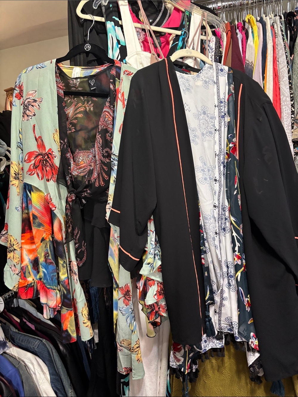6 kimonos